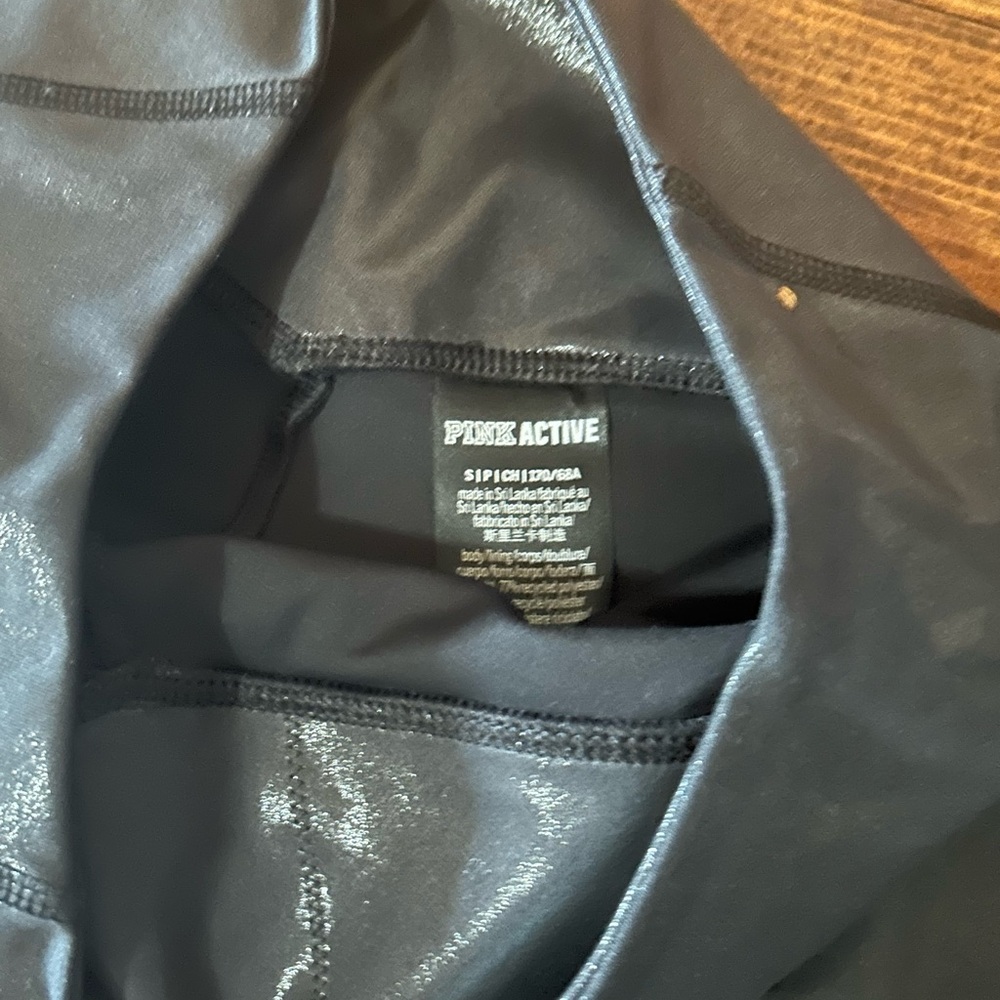 Pink Active Shiny Leggings NWT - Picture 4 of 7